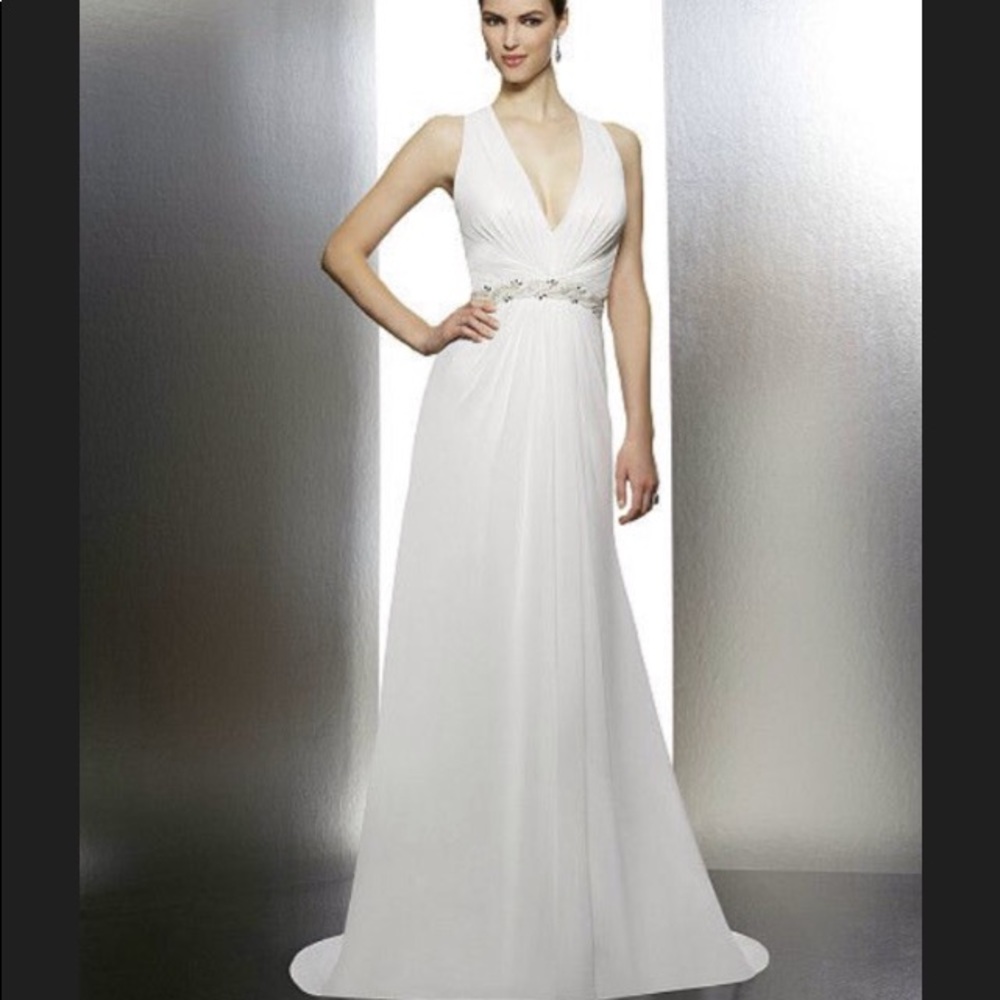 Brand New Moonlight Bridal Gown